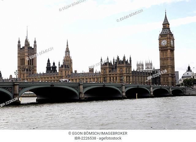 Palace of Westminster with the clock tower Big Ben, UNESCO World Heritage Site, Westminster Bridge, London, England, United Kingdom, Europe