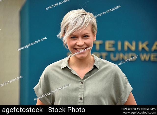 02 November 2020, North Rhine-Westphalia, Cologne: Actress Jasmin Minz is in the role of Kim Bremer in the set for the RTL series "" Alles was zählt ""