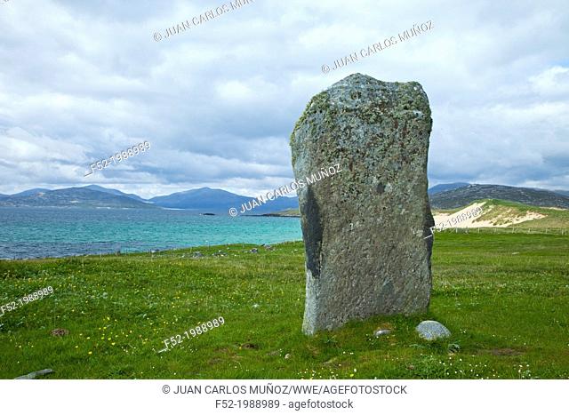 Standing Stone Steineagaidh. Scarista. Sound of Taransay. South Harris Island. Outer Hebrides. Scotland, UK