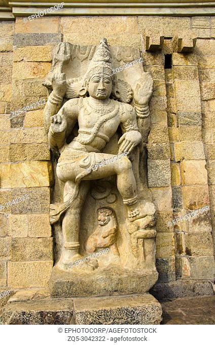 Carved idol in Gangaikondacholapuram Temple. Thanjavur, Tamil Nadu, India. Shiva Temple has the biggest Lingam in South India