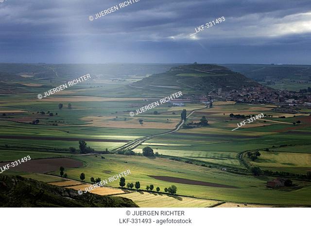 View from the hilltop Alto de Mostelares, Castrojeriz, province of Burgos, Old Castile, Castile-Leon, Castilla y Leon, Northern Spain, Spain, Europe