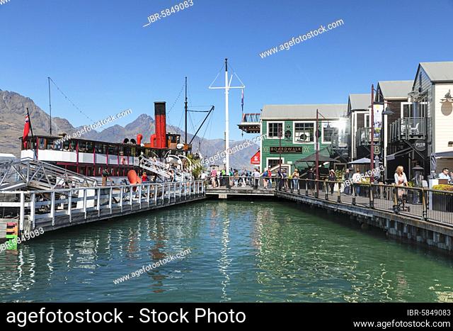 Historic steamer Earnslaw at the pier, Queenstown, Otago, South Island, New Zealand, Oceania