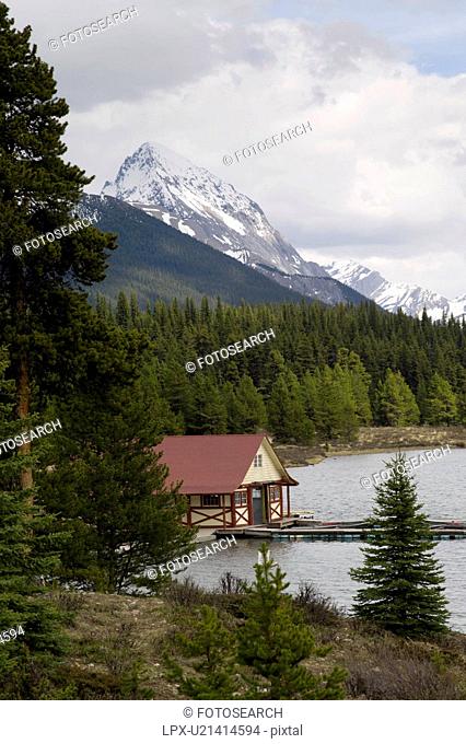 Curly Phillips Boathouse in Maligne Lake, Jasper National Park, Alberta, Canada
