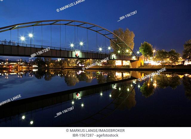 King Charles Bridge over the Neckar River to the Spring Festival at the Cannstatter Wasen, Stuttgart Beer Festival, Stuttgart, Baden-Wuerttemberg, Germany
