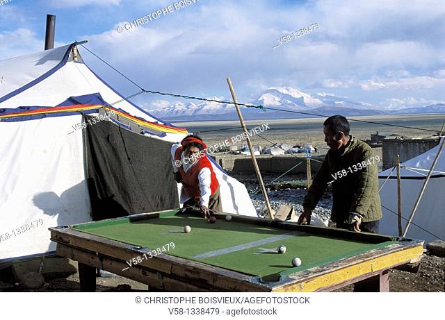 Snooker game, Darchen, Tibet