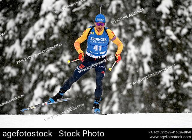 12 February 2021, Slovenia, Pokljuka: Biathlon: World Cup/ World Championships, Sprint 10 km, Men. Erik Lesser from Germany in action