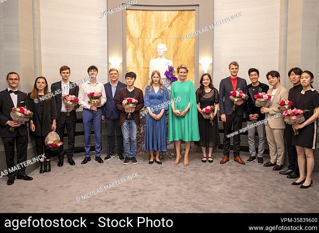 Queen Mathilde of Belgium (C, in green), winner Hayoung Choi (CR) and the other finalists pose for the photographer after the proclamation of the Queen...