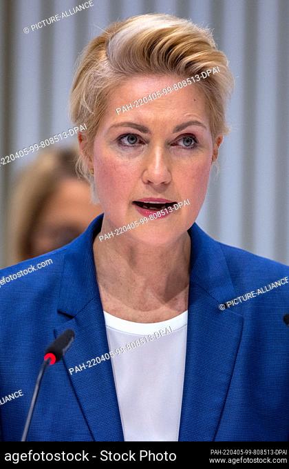 05 April 2022, Mecklenburg-Western Pomerania, Schwerin: Manuela Schwesig (SPD), the Minister President of Mecklenburg-Western Pomerania