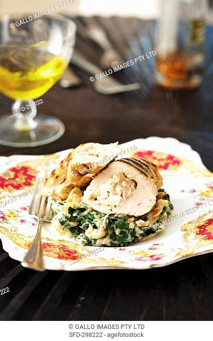 Chicken breast fillet with spinach and Gorgonzola stuffing