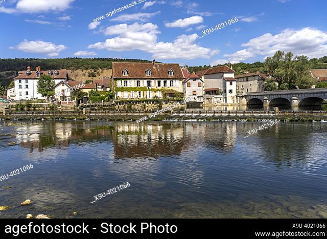 Quingey and the Loue river, Bourgogne-Franche-Comté, France, Europe