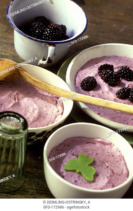 Blackberry mousse in bowl