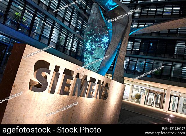 Exterior view of Siemens headquarters, building, located in Werner von Siemens Strasse 1 in Muenchen with aftert. Lettering, logo