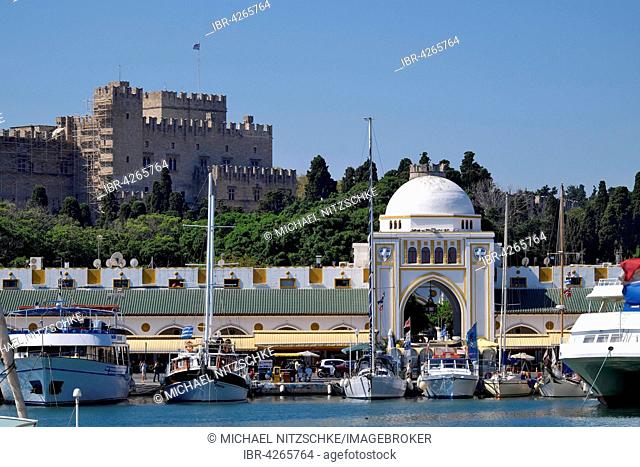 The New Market at Mandraki harbor, Grand Master's Palace behind, Rhodes Town, Rhodes, Dodecanese, Greece