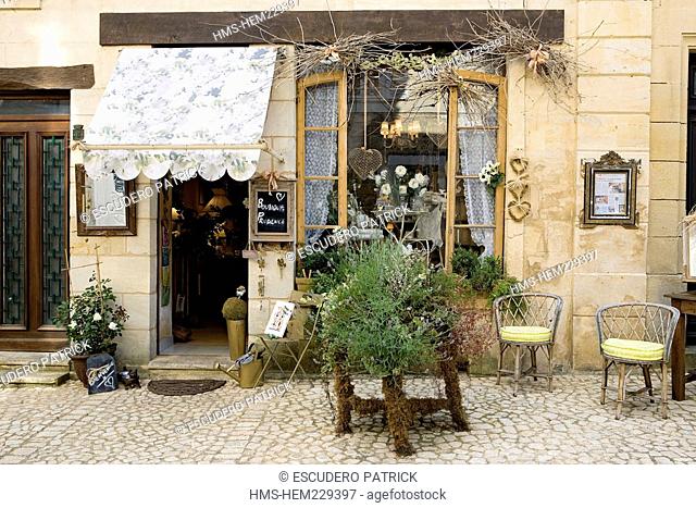 France, Dordogne, Perigord Pourpre, Beaumont du Perigord, Prudence perfumer shop in Rue Ratier