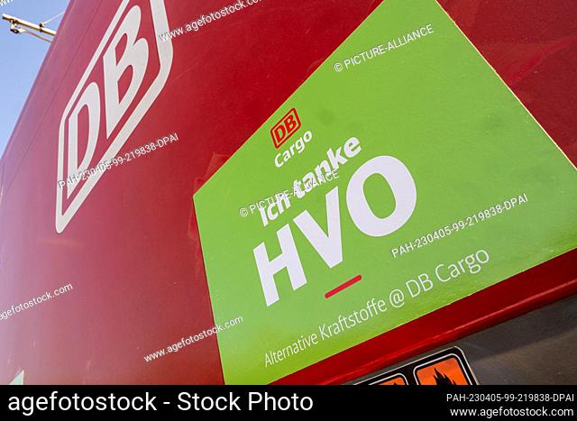 05 April 2023, Bavaria, Munich: A sticker reading ""Ich tanke HVO - Alternative Kraftstoffe @ DB Cargo"" (I fill up with HVO - alternative fuels @ DB Cargo) is...
