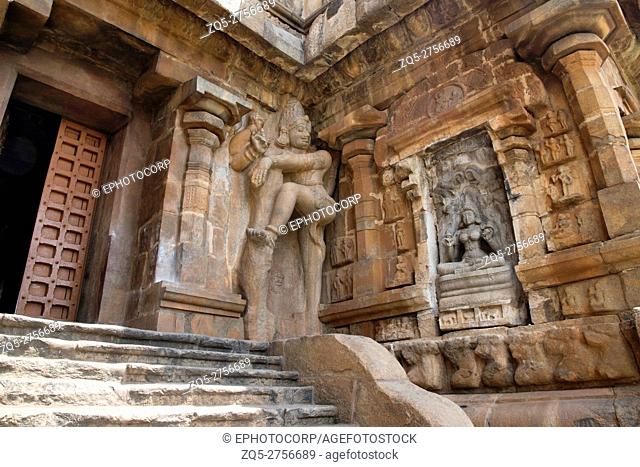 Gajalakshmi and dwarapala, southern niche of the central shrine, Brihadisvara Temple, Gangaikondacholapuram, Tamil Nadu, India