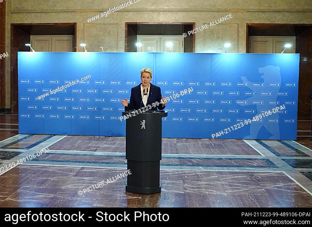 23 December 2021, Berlin: Franziska Giffey (SPD), governing mayor of Berlin, speaks during a press conference after a senate meeting