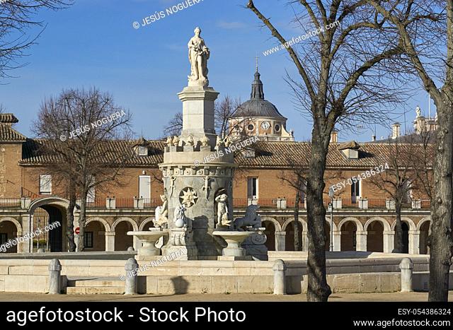Plaza de la Mariblanca with the royal palace in the background in Aranjuez, Madrid. Spain