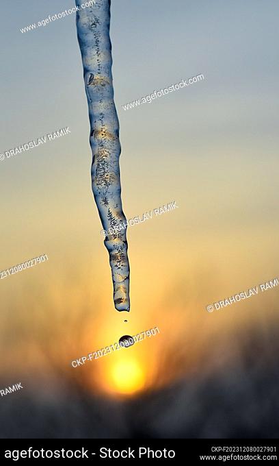 Weather, winter, sunset, icicle, drop, Karvina, Czech Republic, December 8, 2023. (CTK Photo/Drahoslav Ramik)