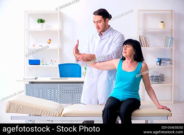 The mature woman patient visiting doctor