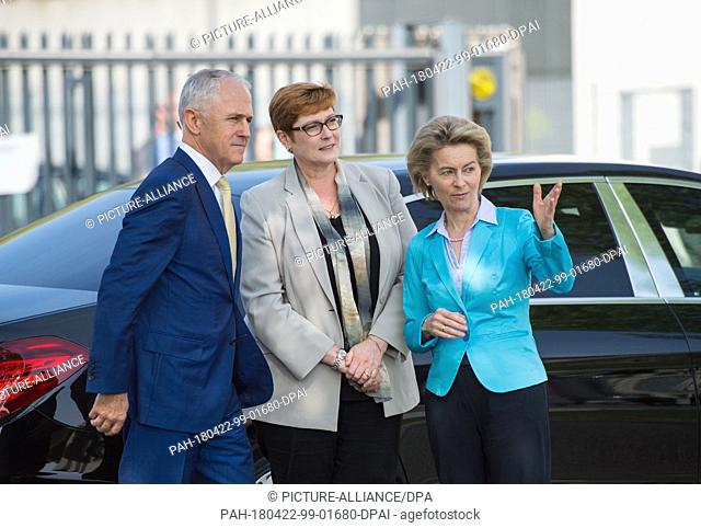 dpatop - 22 April, Germany, Berlin: German Defence Minister, Ursula von der Leyen (R) of the Christian Democratic Union (CDU) welcomes Australia's Prime...