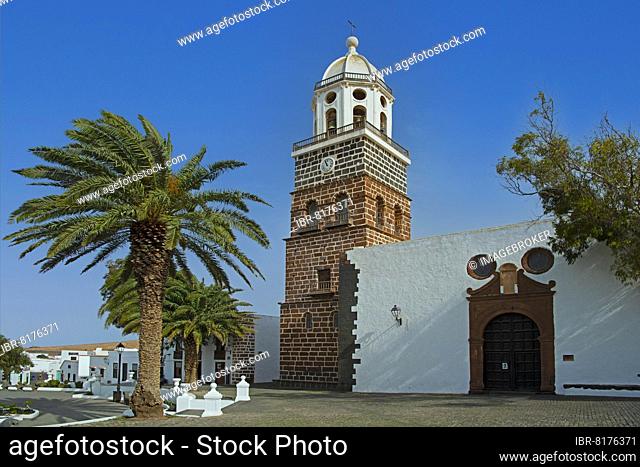 Church Iglesia de Nuestra Señora de Guadalupe, Plaza de la Constitución, Teguise, former capital of the island of Lanzarote, Canary Islands, Canary Islands
