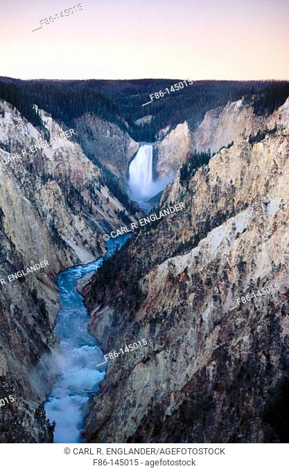 Lower Falls. Grand Canyon. Yellowstone National Park. Wyoming. USA