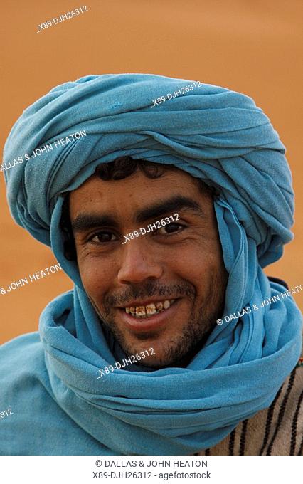 Africa, North Africa, Morocco, Sahara Desert, Merzouga, Erg Chebbi, Portrait, Berber Tribesman