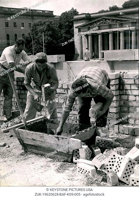 Jun. 28, 1962 - Construction work on Unter den Linden, which will take the place of the former Princess palace. The construction will mirror the old