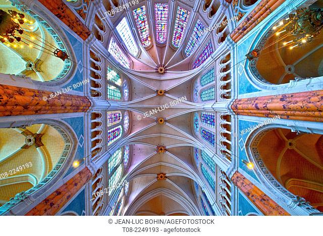 france, beauce, cathedral inside : choir, columns, stained-glass windows and roof