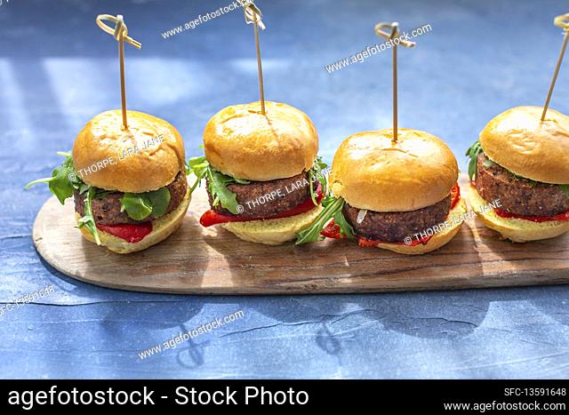 Mini veggie burgers