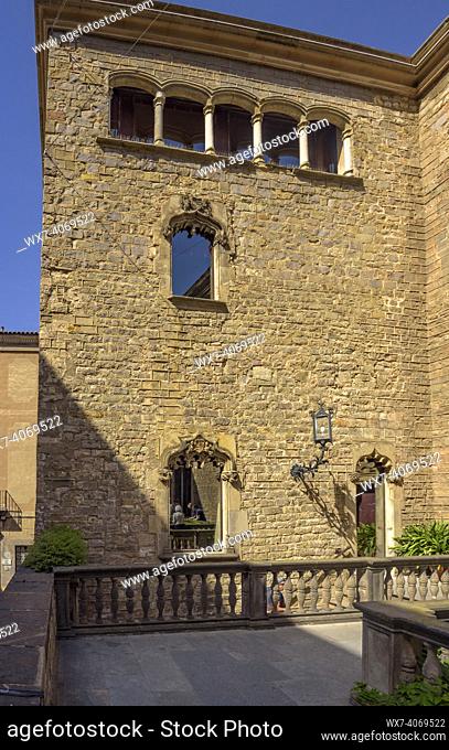 Casa de l'Ardiaca (archdeacon) palace in Barcelona, current city archive. Gothic-Renaissance building from the 15th century with a garden and the ""Ou com...