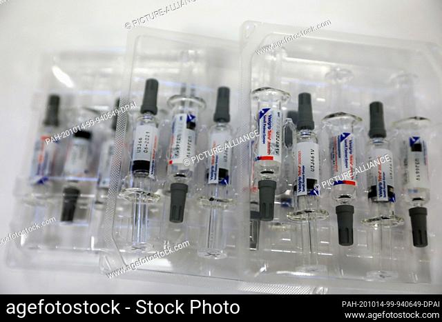 14 October 2020, Mecklenburg-Western Pomerania, Rostock: In case of a vaccination campaign by the company medical service of the university medical centre