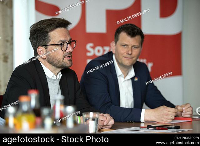 left to right Thomas KUTSCHATY, top candidate of the NRW SPD and chairman of the SPD state parliamentary group, and SPD top candidate for the 2022 state...