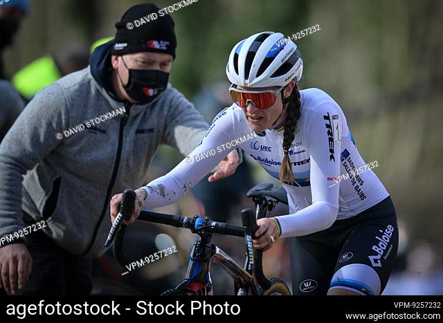 Dutch Lucinda Brand pictured in action during the women's elite race of the 'Cyclocross Asper-Gavere' cyclocross cycling event
