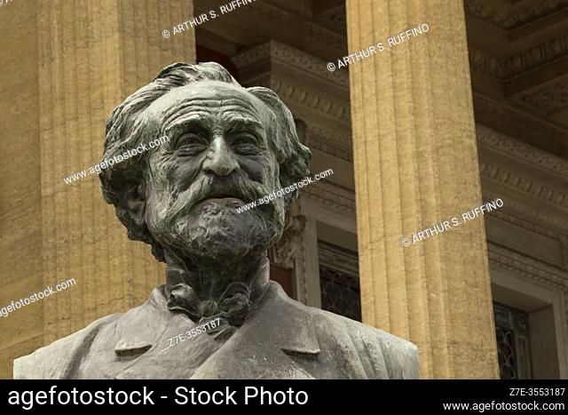Telephoto of bust of Giuseppe Verdi adjacent to staircase of main entrance to Massimo Theater (Teatro Massimo), Piazza Verdi, Palermo, Sicily, Italy, Europe
