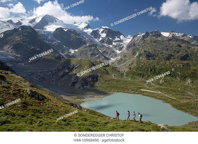 Susten Pass, hiker, lake Stein, Steinsee, Susten, canton Bern, glacier, ice, moraine, footpath, walking, hiking, mountain lake, Switzerland, Europe, group, man