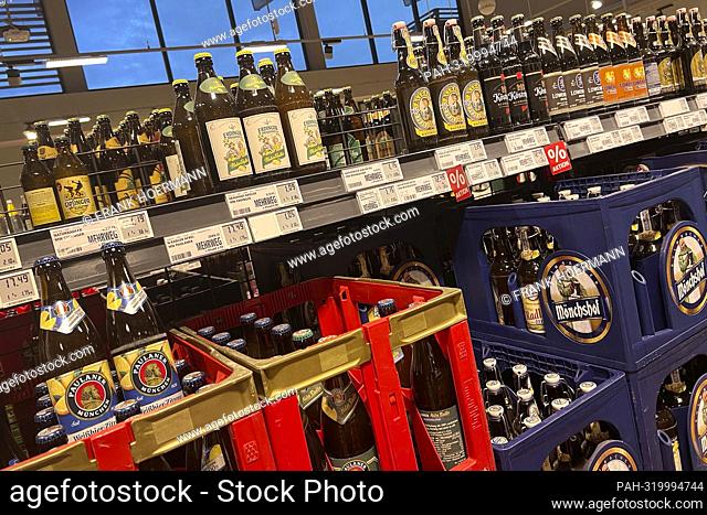 stacked full beer crates in a beverage market, beer bottles. ?SVEN SIMON Photo Agency GmbH & Co. Press Photo KG # Princess-Luise-Str