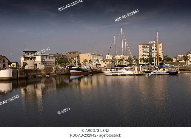 Bassin du Commerce, harbour, Cherbourg-Octeville, Manche, Basse-Normandie, France