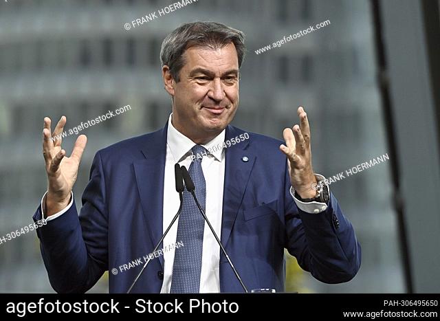 Markus SOEDER (Prime Minister of Bavaria and CSU Chairman), speech, gestures, single image, cut single motif, half figure, half figure