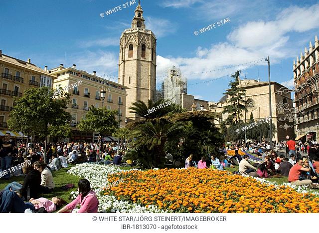 Plaza de la Reina square, Conjunto Catedralico cathedral at the back, historic district of Valencia, Fallas festival, Falles festival in Valencia in early...