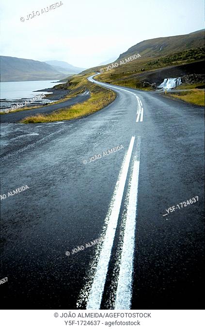 Curvy road at Iceland