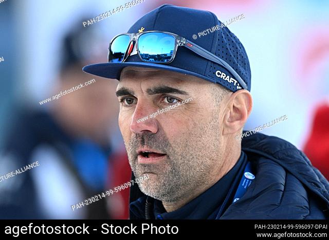14 February 2023, Thuringia, Oberhof: Biathlon: World Championship, Individual 20 km, Men. The Norwegian biathlon coach Siegfried Mazet
