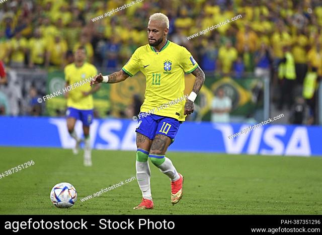 NEYMAR (BRA), action, single action, single image, cut out, full body shot, full figure, round of sixteen, round of sixteen, game 54