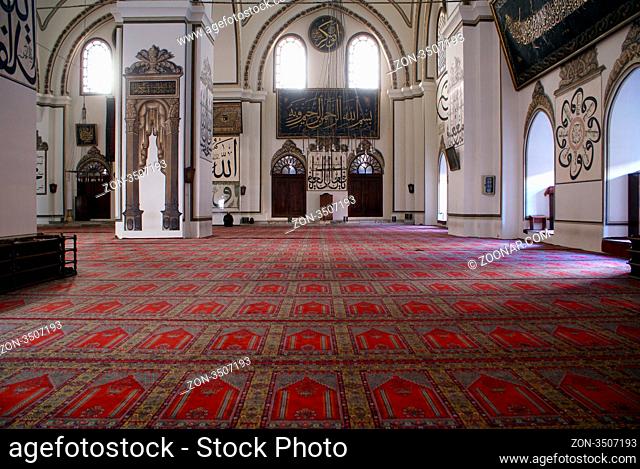 Columns inside mosque Eski Jami in Bursa, Turkey