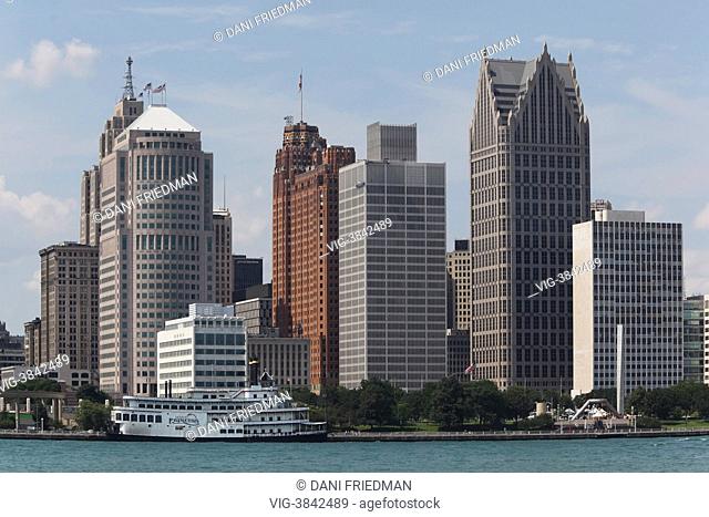 The city of Detroit's skyline as seen from Windsor, Ontario, Canada. Detroit, the cradle of America¿s automobile industry and once the nation¿s...