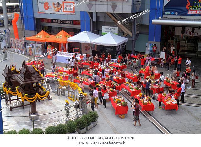 Thailand, Bangkok, Pathum Wan, Phaya Thai Road, MBK Center, centre, complex, shopping, Chinese New Year, event, religious, offerings, shrine, Buddhists