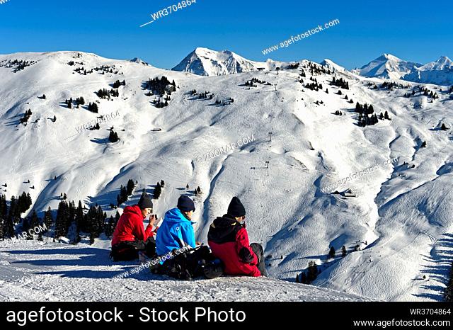 Skihänge am Saanerslochgrat, Skigebiet Schoenried?Saanenmoeser?Zweisimmen?St. Stephan, Saanenmoeser, Kanton Bern, Schweiz / Ski slopes at Saanerslochgrat
