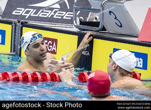 21 October 2022, Berlin: Swimming: World Cup, Decisions, 100m butterfly, men: Chad le Clos of South Africa wins the race. Photo: Christophe Gateau/dpa