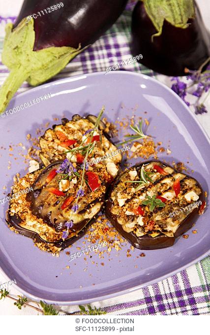Grilled aubergines with spicy crumbs